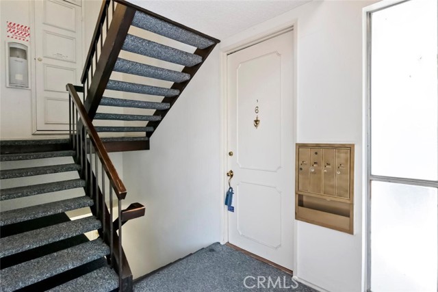 Detail Gallery Image 3 of 34 For 31525 Lindero Canyon Rd #6,  Westlake Village,  CA 91361 - 2 Beds | 2 Baths
