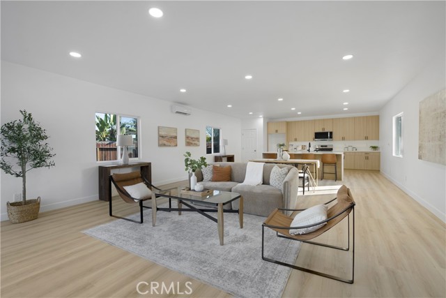 Detail Gallery Image 5 of 33 For 320 S Redwood, Brea,  CA 92821 - 4 Beds | 3 Baths