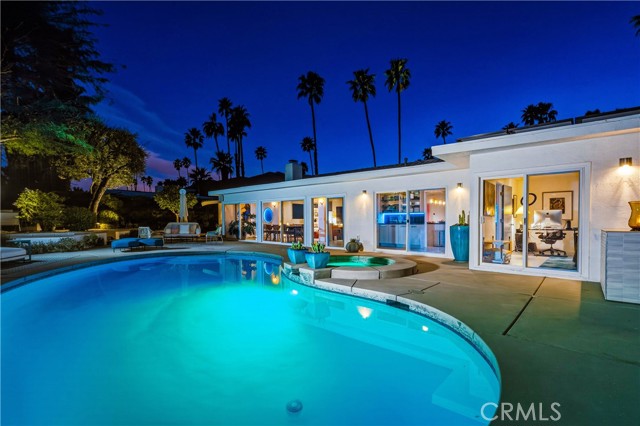 Detail Gallery Image 17 of 72 For 2736 S Camino Real, Palm Springs,  CA 92264 - 4 Beds | 3 Baths