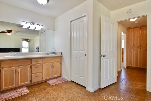 Detail Gallery Image 12 of 25 For 5895 Silverado Pl, Paso Robles,  CA 93446 - 3 Beds | 2 Baths