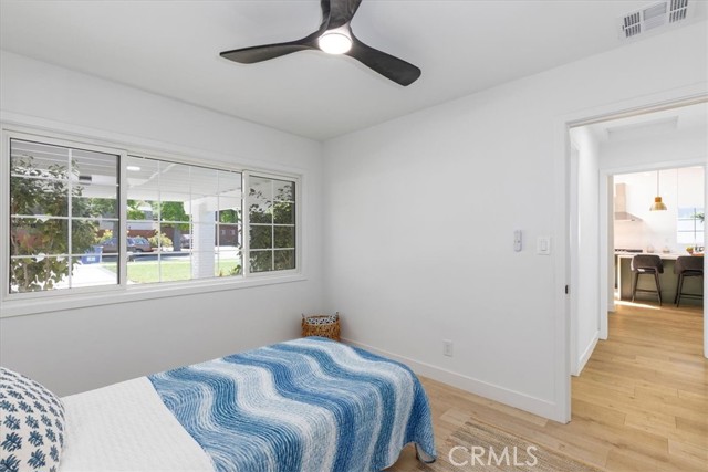 Detail Gallery Image 21 of 41 For 20919 De La Guerra St, Woodland Hills,  CA 91364 - 3 Beds | 3 Baths