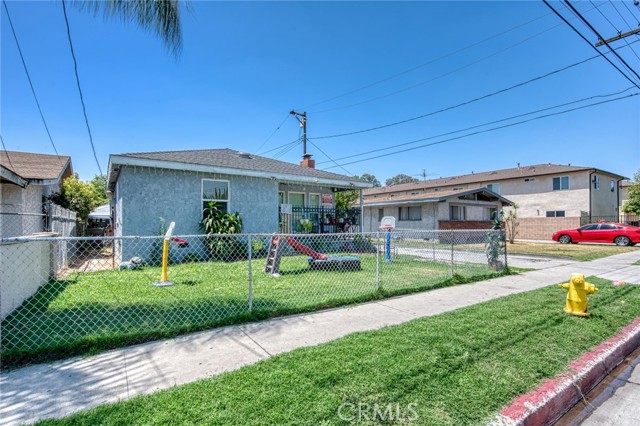 Image 2 of 27 For 4858 Live Oak St.