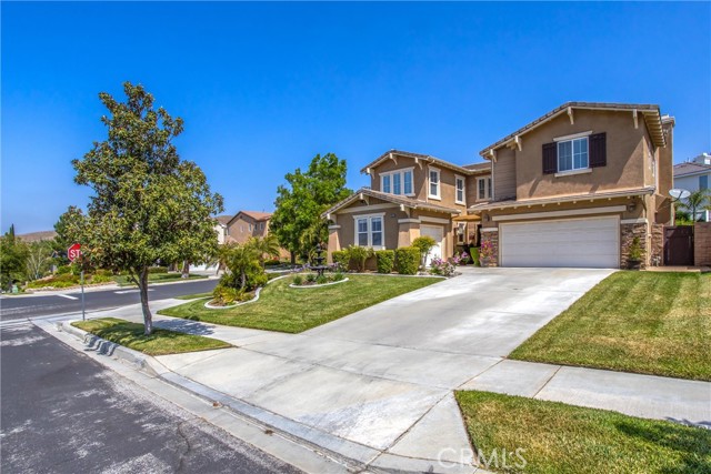Detail Gallery Image 3 of 49 For 33070 Bradcliff Ct, Yucaipa,  CA 92399 - 4 Beds | 2/1 Baths