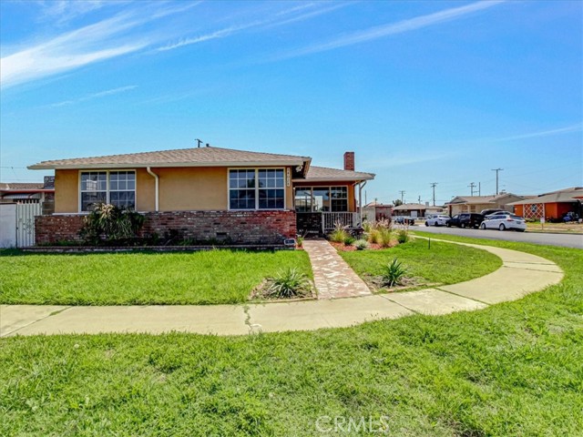 Detail Gallery Image 2 of 42 For 14028 Arcturus Ave, Gardena,  CA 90249 - 3 Beds | 2 Baths