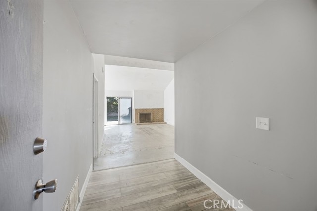 Detail Gallery Image 7 of 45 For 418 W Carol, Santa Ana,  CA 92707 - 3 Beds | 2 Baths