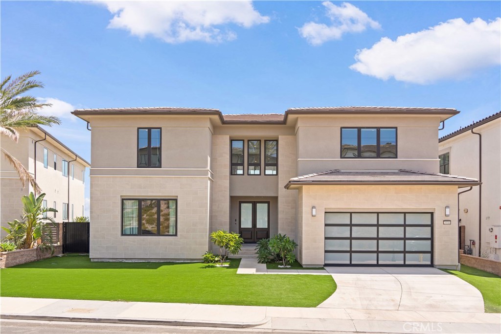 MLS #OC26171078 image #1
