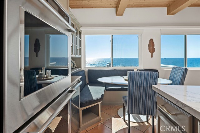 Detail Gallery Image 5 of 70 For 3603 Manhattan, Manhattan Beach,  CA 90266 - 3 Beds | 3/1 Baths