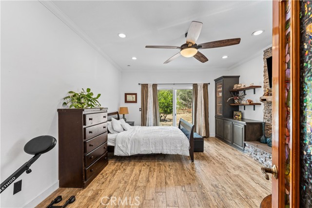 Detail Gallery Image 22 of 44 For 28314 Easton Ln, Saugus,  CA 91350 - 6 Beds | 3 Baths