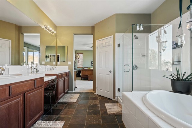 Detail Gallery Image 37 of 56 For 29354 via Estancia, Valencia,  CA 91354 - 4 Beds | 3 Baths