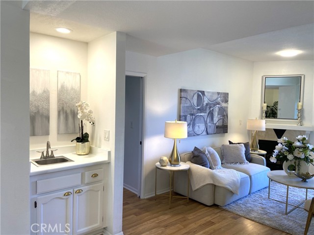 Detail Gallery Image 5 of 42 For 330 330 Cordova Street #261,  Pasadena,  CA 91101 - 2 Beds | 2 Baths