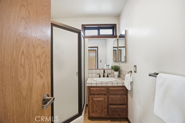 Detail Gallery Image 12 of 27 For 1728 Oak, Manhattan Beach,  CA 90266 - 4 Beds | 3 Baths