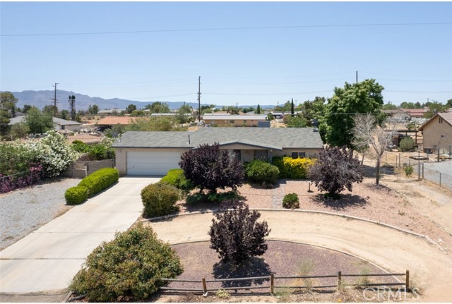 18563 Yucca Street, Hesperia CA: https://media.crmls.org/medias/7c3cf7ad-6407-43bc-a835-9b675031ea95.jpg