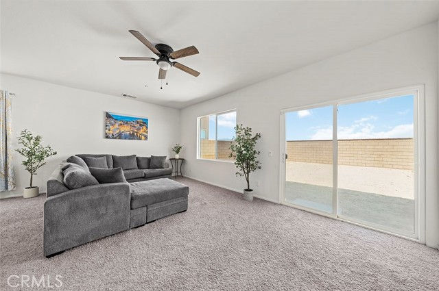 Detail Gallery Image 5 of 18 For 12964 Claremore St, Victorville,  CA 92392 - 3 Beds | 2/1 Baths