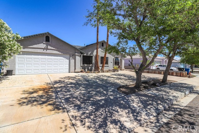 Detail Gallery Image 3 of 42 For 1348 Redwood Ave, Needles,  CA 92363 - 4 Beds | 2 Baths