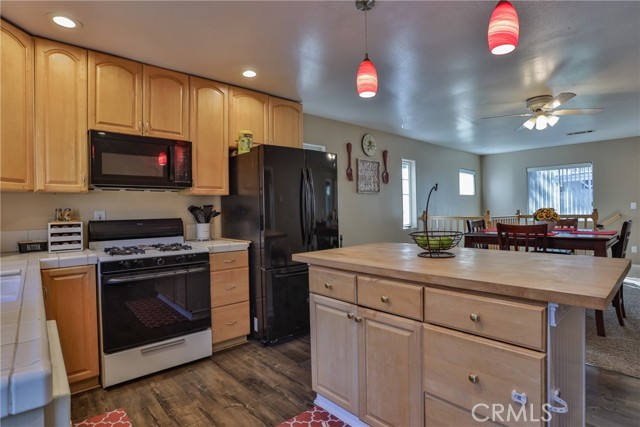 Detail Gallery Image 10 of 50 For 198 Pine Ridge Rd, Crestline,  CA 92325 - 3 Beds | 2/1 Baths