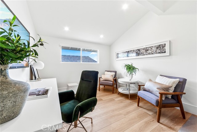 9 Jasmine Creek Dr, Corona del Mar CA: https://media.crmls.org/medias/7c3df615-800e-48c8-bfb0-df68af001ff2.jpg