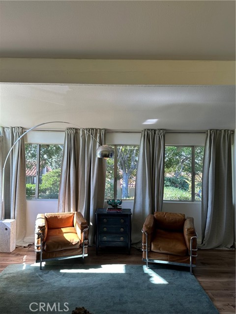 Detail Gallery Image 11 of 27 For 303 Esplanade, Newport Beach,  CA 92660 - 3 Beds | 2 Baths