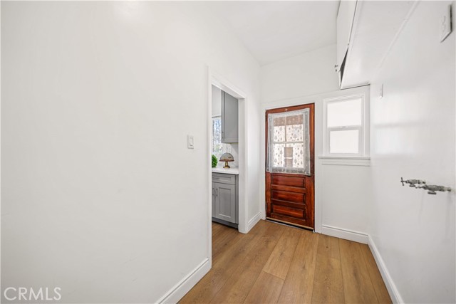 104 East Adams photo 32