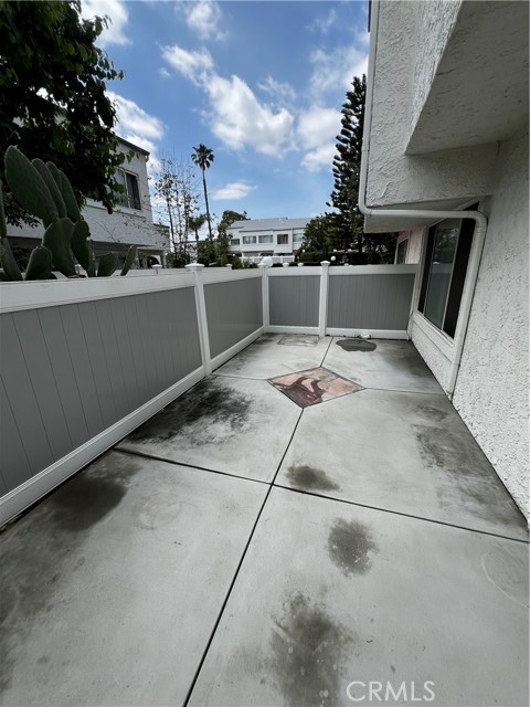 18511 Mayall Street, Northridge CA: https://media.crmls.org/medias/7c40b15d-4561-441d-81c8-81b6a16f62c6.jpg