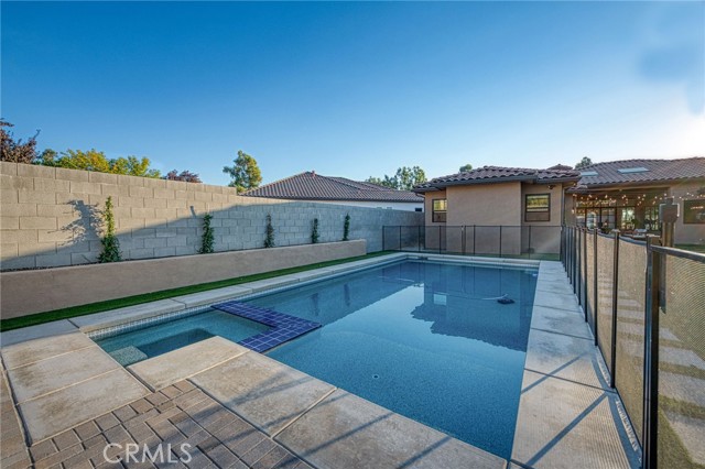 Detail Gallery Image 63 of 74 For 1190 E Turnberry Ave, Fresno,  CA 93730 - 5 Beds | 4/1 Baths