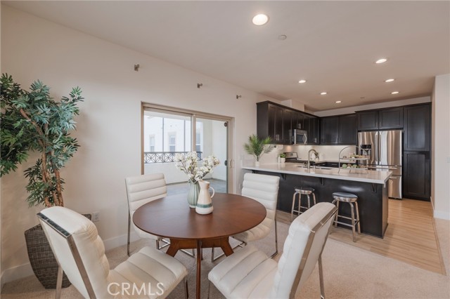 Detail Gallery Image 11 of 43 For 405 S Anaheim #5,  Anaheim,  CA 92805 - 2 Beds | 2 Baths