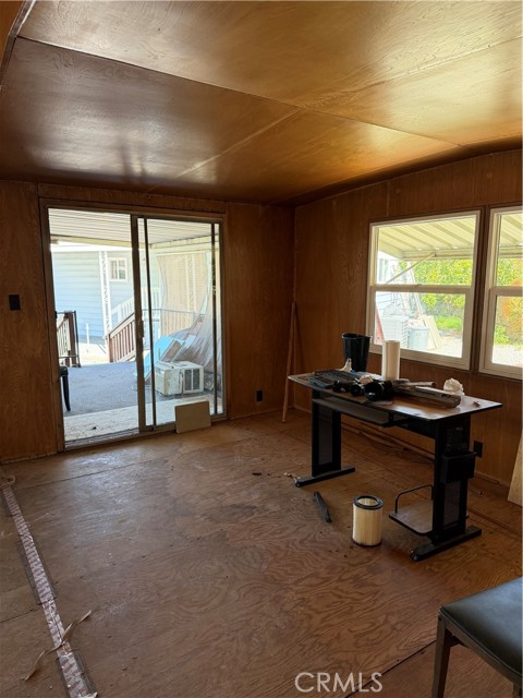 Detail Gallery Image 27 of 43 For 301 E Foothill #6,  Pomona,  CA 91767 - 2 Beds | 2 Baths