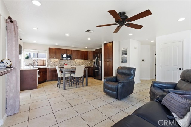 Image 9 of 33 For 2145 Cloverleaf Circle