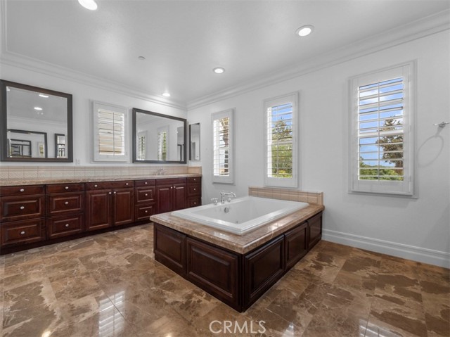 Detail Gallery Image 35 of 56 For 3 Lennox Ct, Ladera Ranch,  CA 92694 - 5 Beds | 5/1 Baths