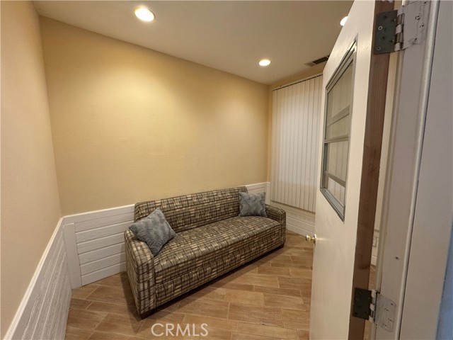 Detail Gallery Image 20 of 23 For 7164 Almeria Ave, Fontana,  CA 92336 - 4 Beds | 2/1 Baths