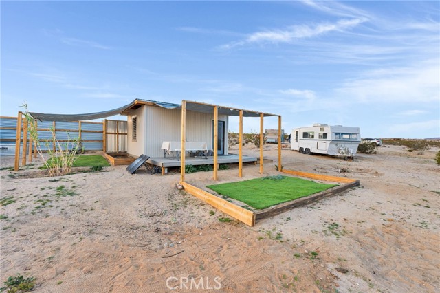 Detail Gallery Image 3 of 25 For 68476 Pole Line, Twentynine Palms,  CA 92277 - 1 Beds | 0 Baths
