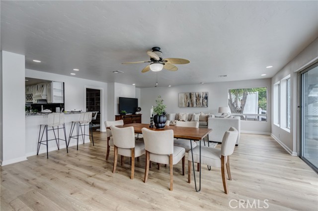 42768 Santa Suzanne Place, Temecula CA: https://media.crmls.org/medias/7c4783e9-bc98-4139-bbe2-3c8b579a3f79.jpg