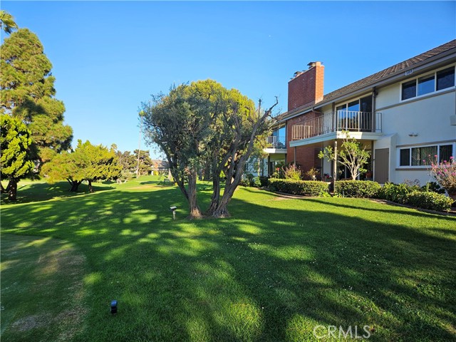 Detail Gallery Image 1 of 24 For 22952 Nadine Cir #B,  Torrance,  CA 90505 - 2 Beds | 2 Baths