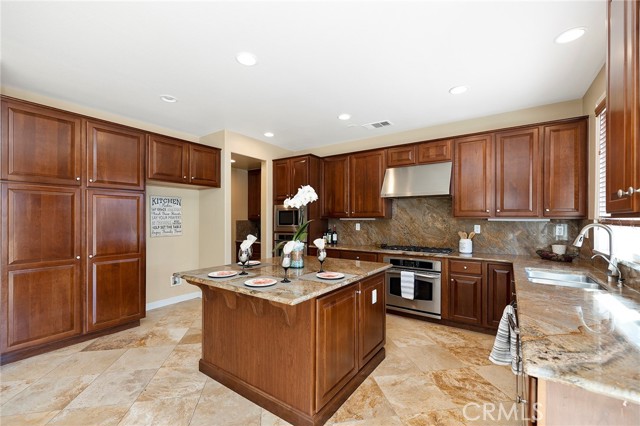 Detail Gallery Image 27 of 74 For 24407 Whitaker Way, Murrieta,  CA 92562 - 6 Beds | 4/1 Baths