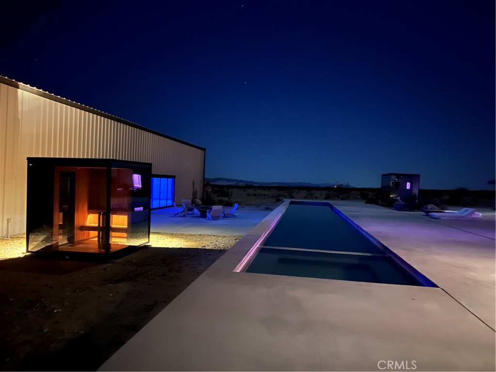 https://media.crmls.org/medias/7c47b866-01e7-4686-9805-7656e9d6e5fe.jpg?preset=X-Large