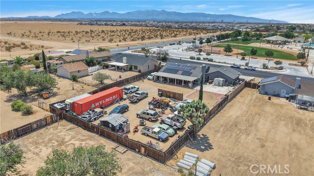 Detail Gallery Image 3 of 61 For 11347 Topaz Rd, Victorville,  CA 92392 - 4 Beds | 2 Baths