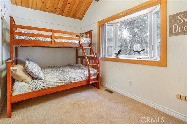 Detail Gallery Image 20 of 39 For 1954 Nob Hill Dr, Running Springs,  CA 92382 - 4 Beds | 2 Baths