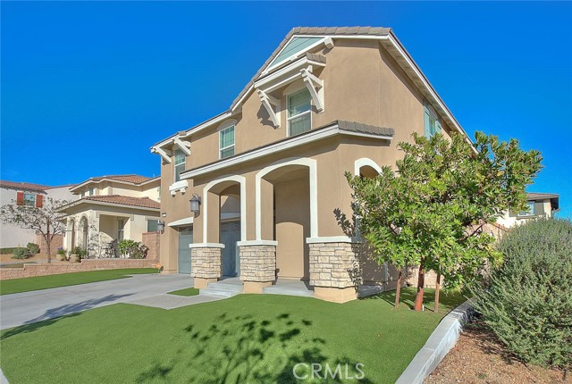 Detail Gallery Image 2 of 57 For 5217 Blueberry Ave, Fontana,  CA 92336 - 4 Beds | 3 Baths