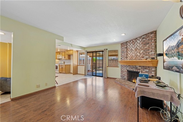 Detail Gallery Image 10 of 41 For 8038 Cyclamen Way, Buena Park,  CA 90620 - 4 Beds | 2 Baths