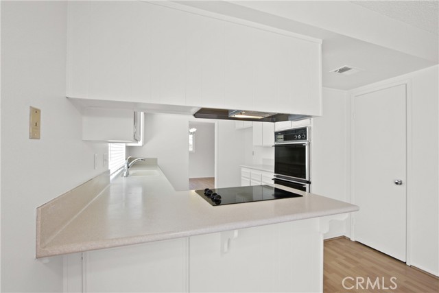 730 Redlen Avenue, Whittier CA: https://media.crmls.org/medias/7c4b4878-5ba4-4aed-aed3-b9d724a6c1e4.jpg
