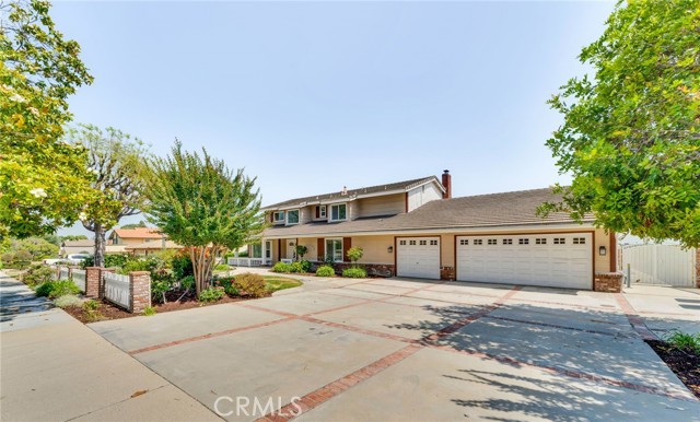 294 W Buffington Street, Upland CA: https://media.crmls.org/medias/7c4ba41a-a50a-4872-a624-485db7a9bdb4.jpg