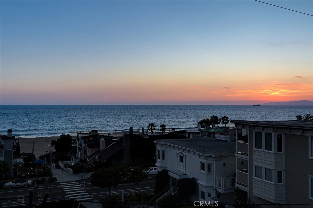 https://media.crmls.org/medias/7c4ba6e5-d34e-4d9d-8de0-a1b0b9b5f94c.jpg?preset=X-Large