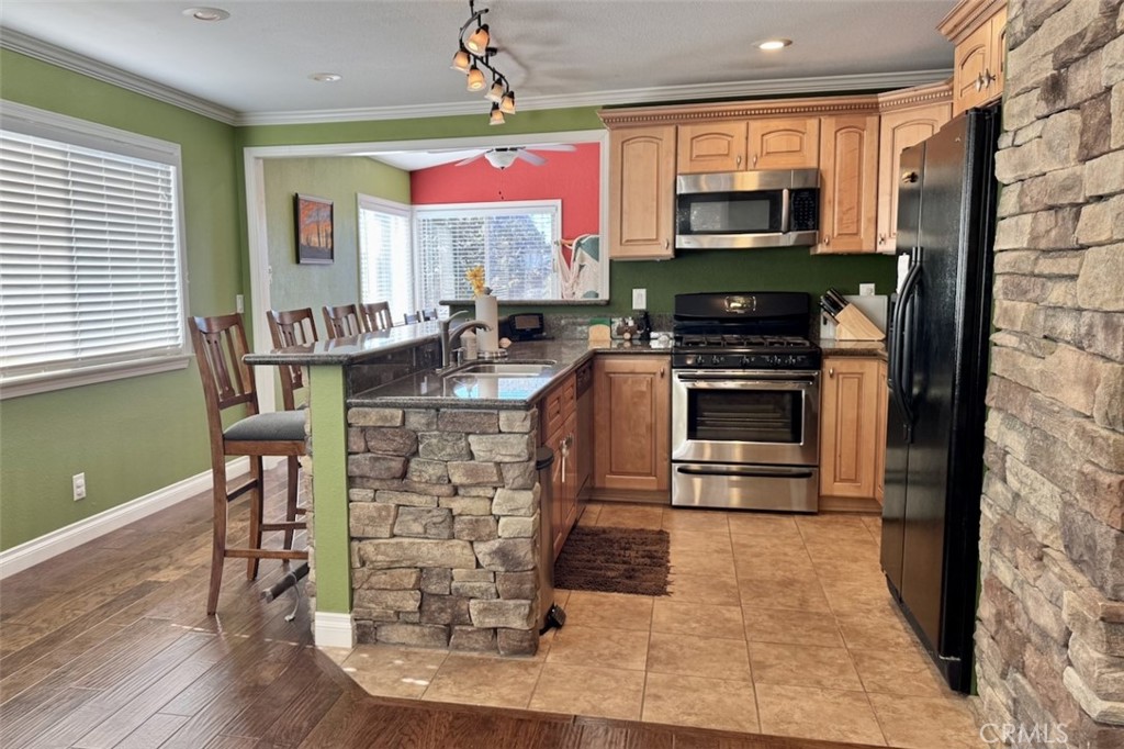 MLS #PW25241041 image #2