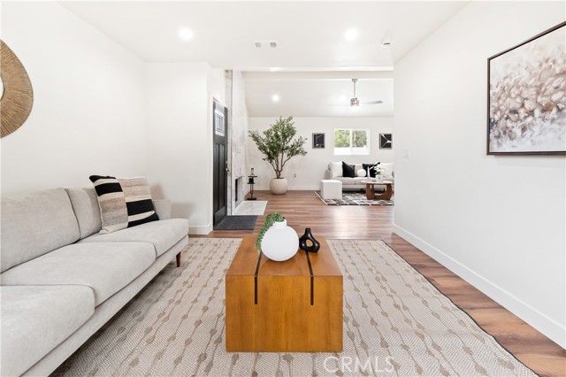 215 E Sierra Madre Avenue, Azusa CA: https://media.crmls.org/medias/7c4befb5-8d32-4c52-a43d-5216d9159786.jpg