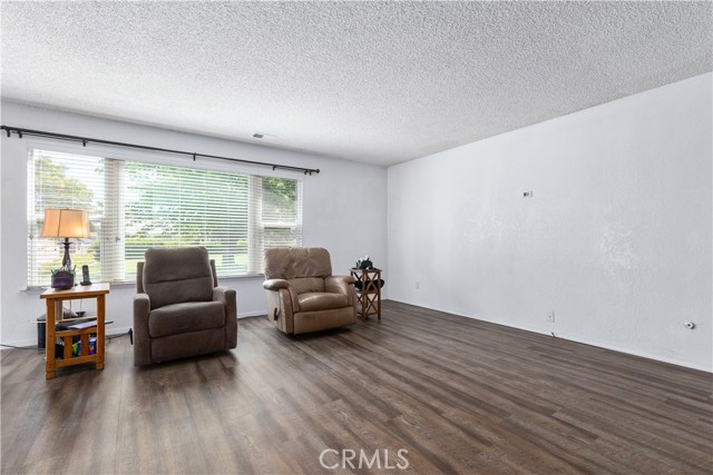 5095 Whispering Oak Way, Paso Robles CA: https://media.crmls.org/medias/7c4c4eee-f8c8-4481-a77d-594a3e56882c.jpg
