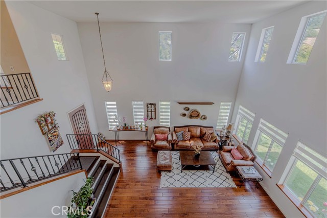 2101 S Sanders Ct, La Habra CA: https://media.crmls.org/medias/7c4df669-69e9-4621-a390-c19cfb479836.jpg