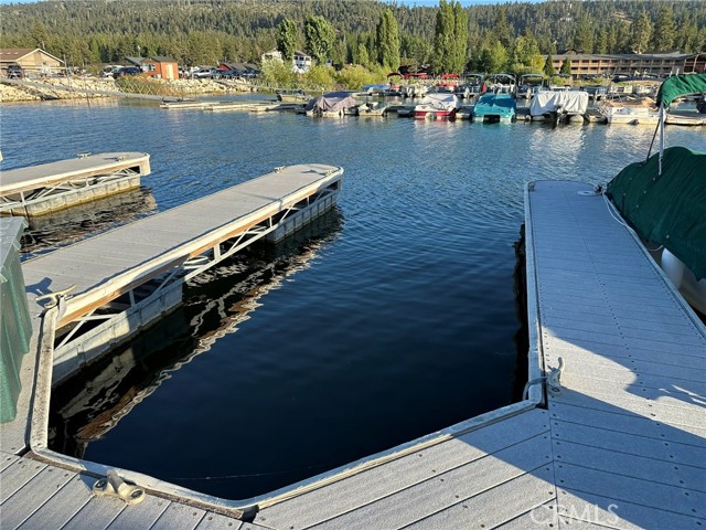 Detail Gallery Image 8 of 13 For 400 Pine Knot Bld, Big Bear Lake,  CA 92315 - – Beds | – Baths