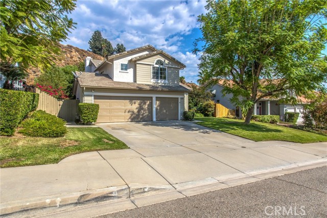 Detail Gallery Image 2 of 43 For 6749 Country Oaks Dr, Highland,  CA 92346 - 3 Beds | 3 Baths