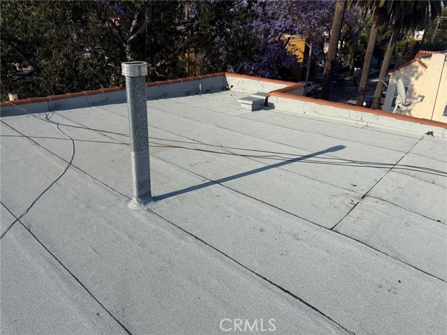 1990 Cedar Avenue, Long Beach CA: https://media.crmls.org/medias/7c4fad21-4874-49bf-a1c9-c66a579447c0.jpg