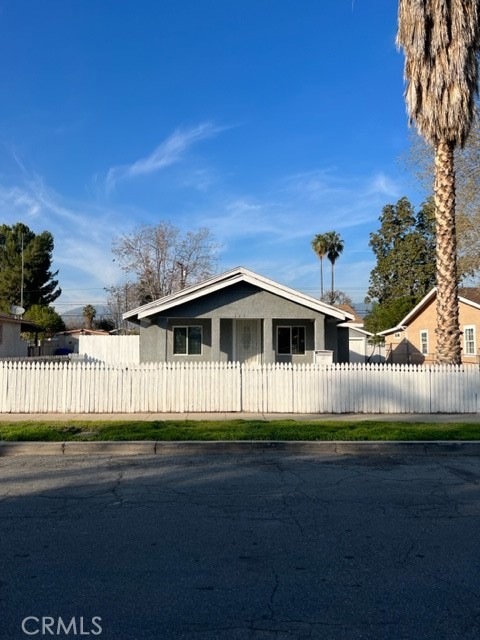 124 Temple St, San Bernardino, CA 92410