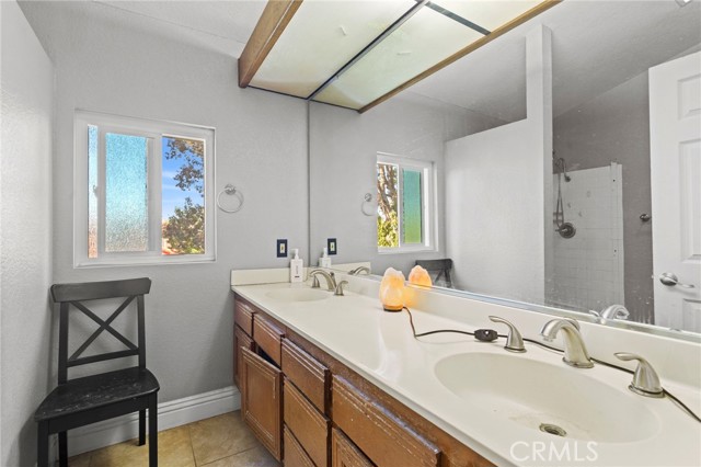 Detail Gallery Image 20 of 27 For 9239 Stone Canyon Rd, Corona,  CA 92883 - 3 Beds | 2/1 Baths